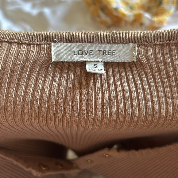 boutique style long sleeve size small - Picture 3 of 3